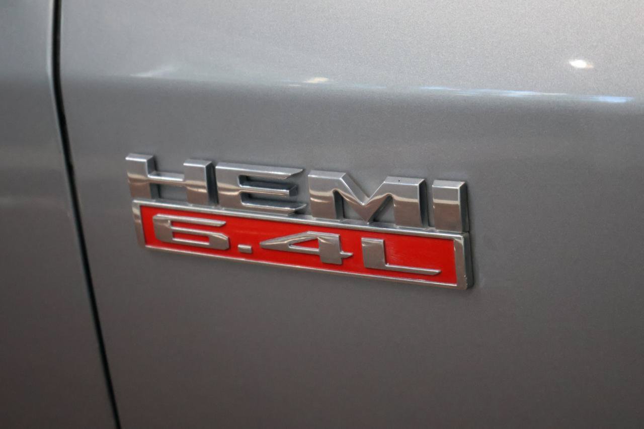 Used 2022 RAM 2500 Tradesman w/ Chrome Appearance Group AWD/4WD image 8