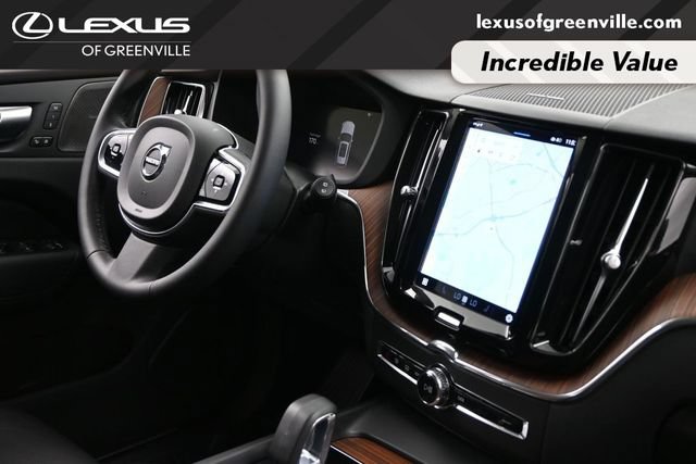 Used 2023 Volvo XC60 B5 Plus w/ Protection Package Premier AWD/4WD image 28