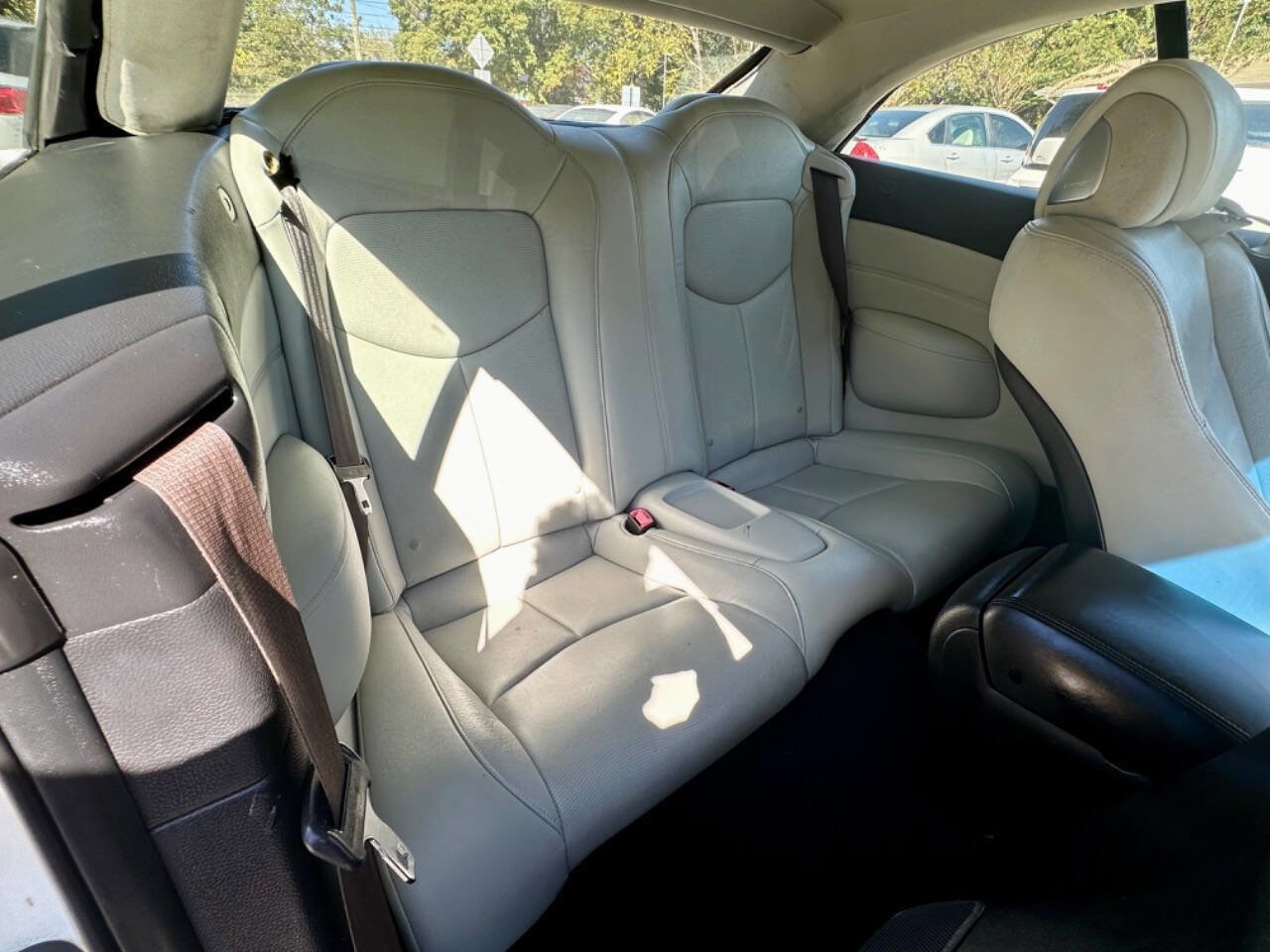 Used 2015 INFINITI Q60 Convertible w/ Premium Package image 14
