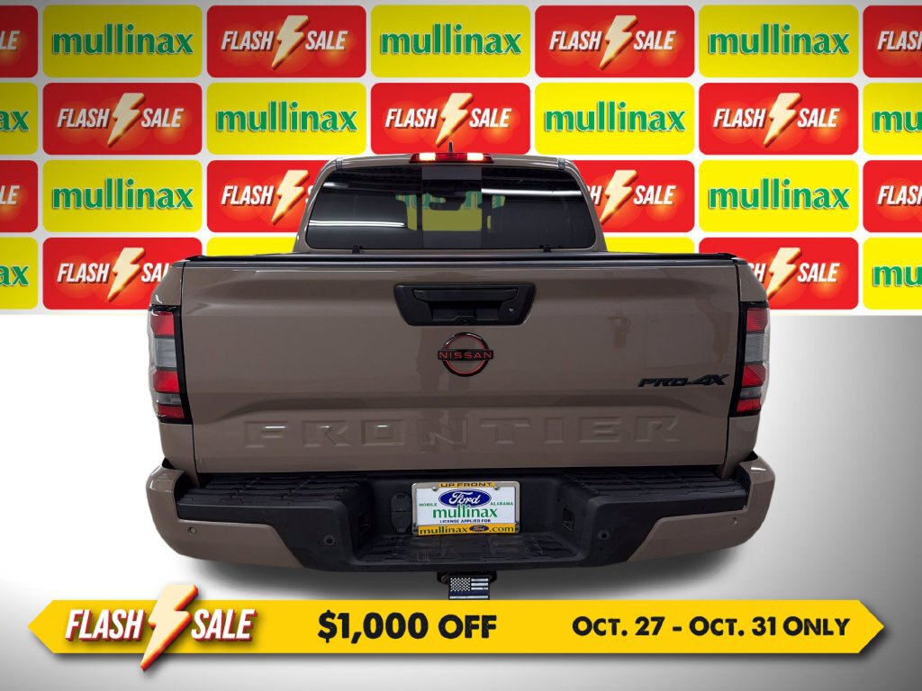 Used 2023 Nissan Frontier PRO-4X w/ Pro-4X Premium Package AWD/4WD image 7