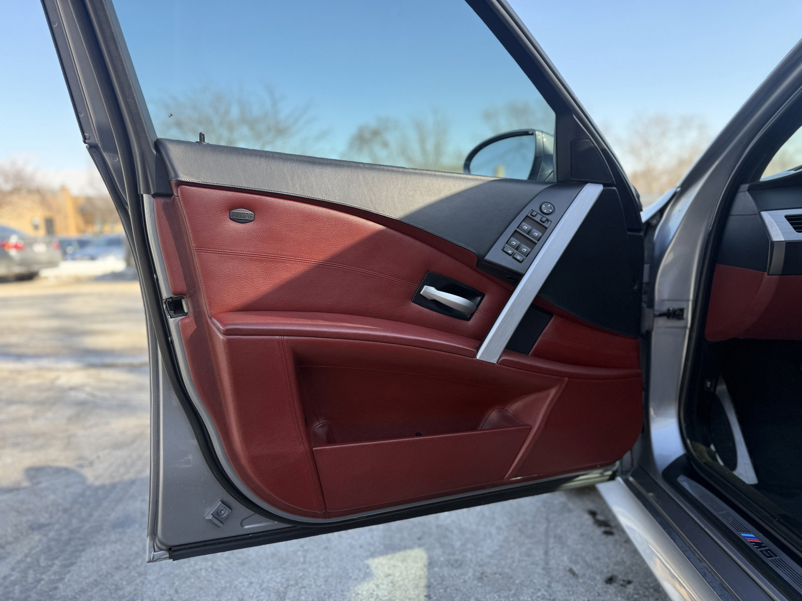 Used 2006 BMW M5 RWD image 29