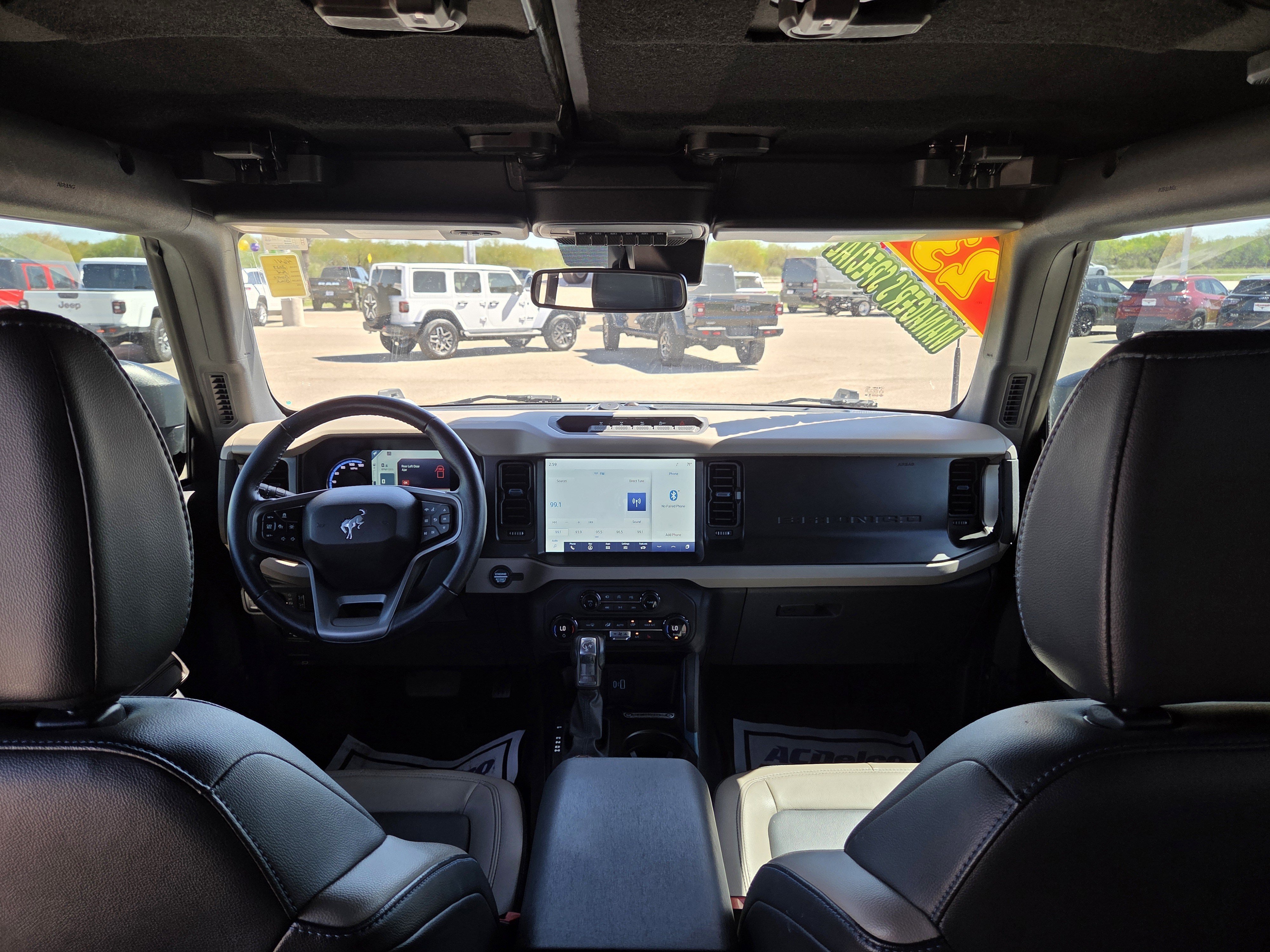 Used 2023 Ford Bronco Wildtrak image 21