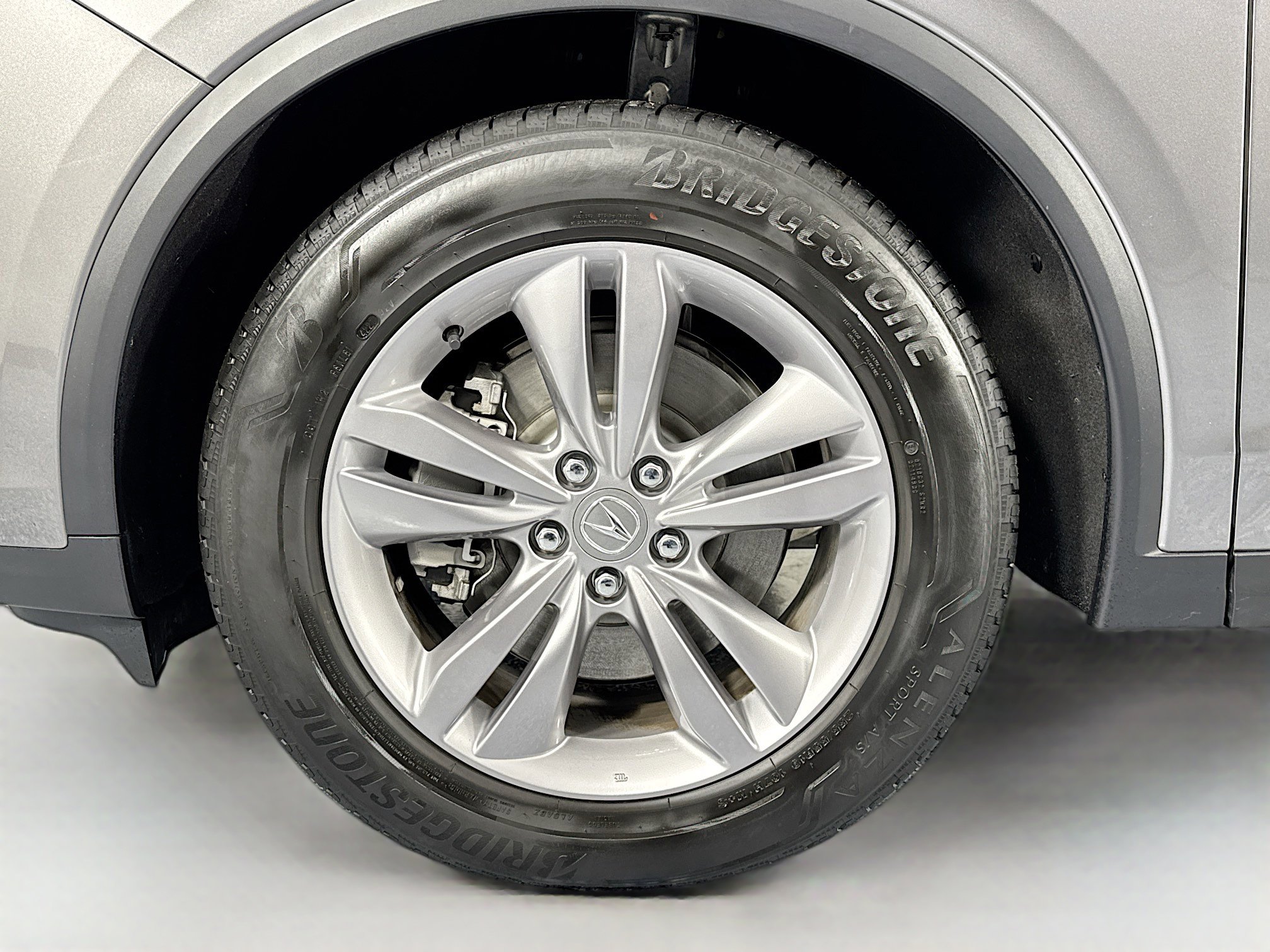 Used 2023 Acura MDX FWD image 32