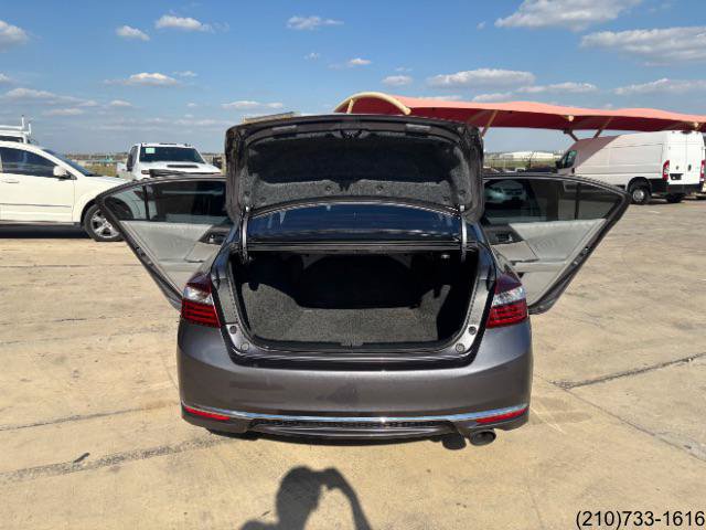 Used 2016 Honda Accord LX image 24
