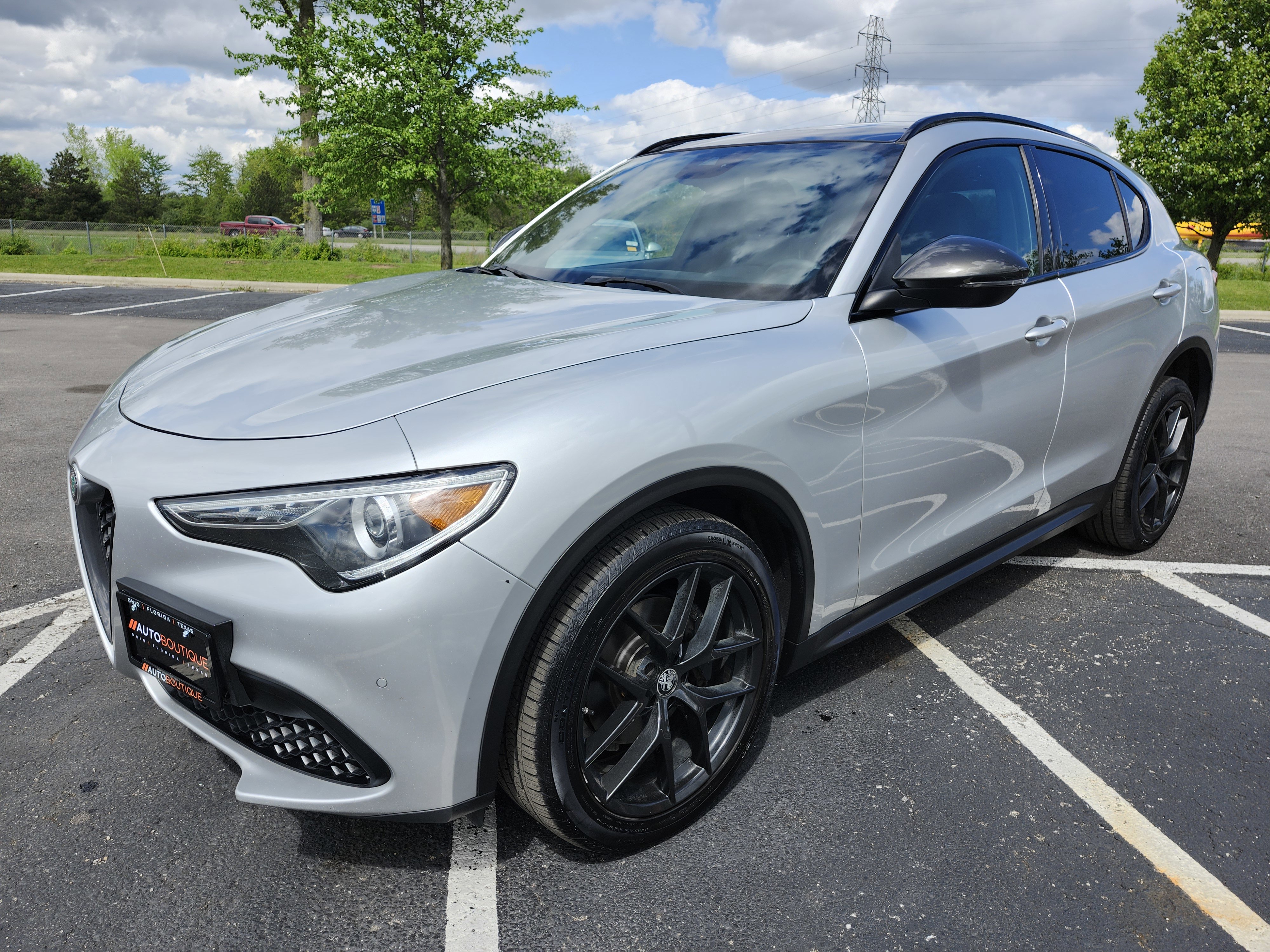 Used 2019 Alfa Romeo Stelvio Ti Sport w/ Quick Order Package 22S Sport AWD/4WD image 16