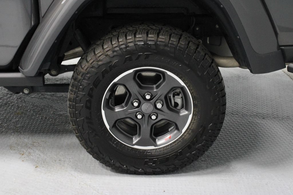 Used 2023 Jeep Gladiator Rubicon w/ Cold Weather Group AWD/4WD image 19