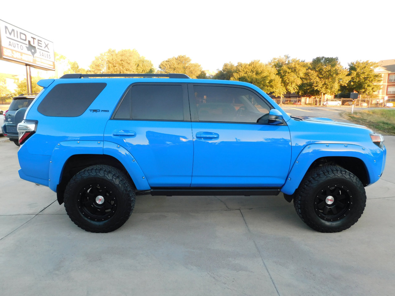 Used 2019 Toyota 4Runner TRD Off-Road Premium image 6
