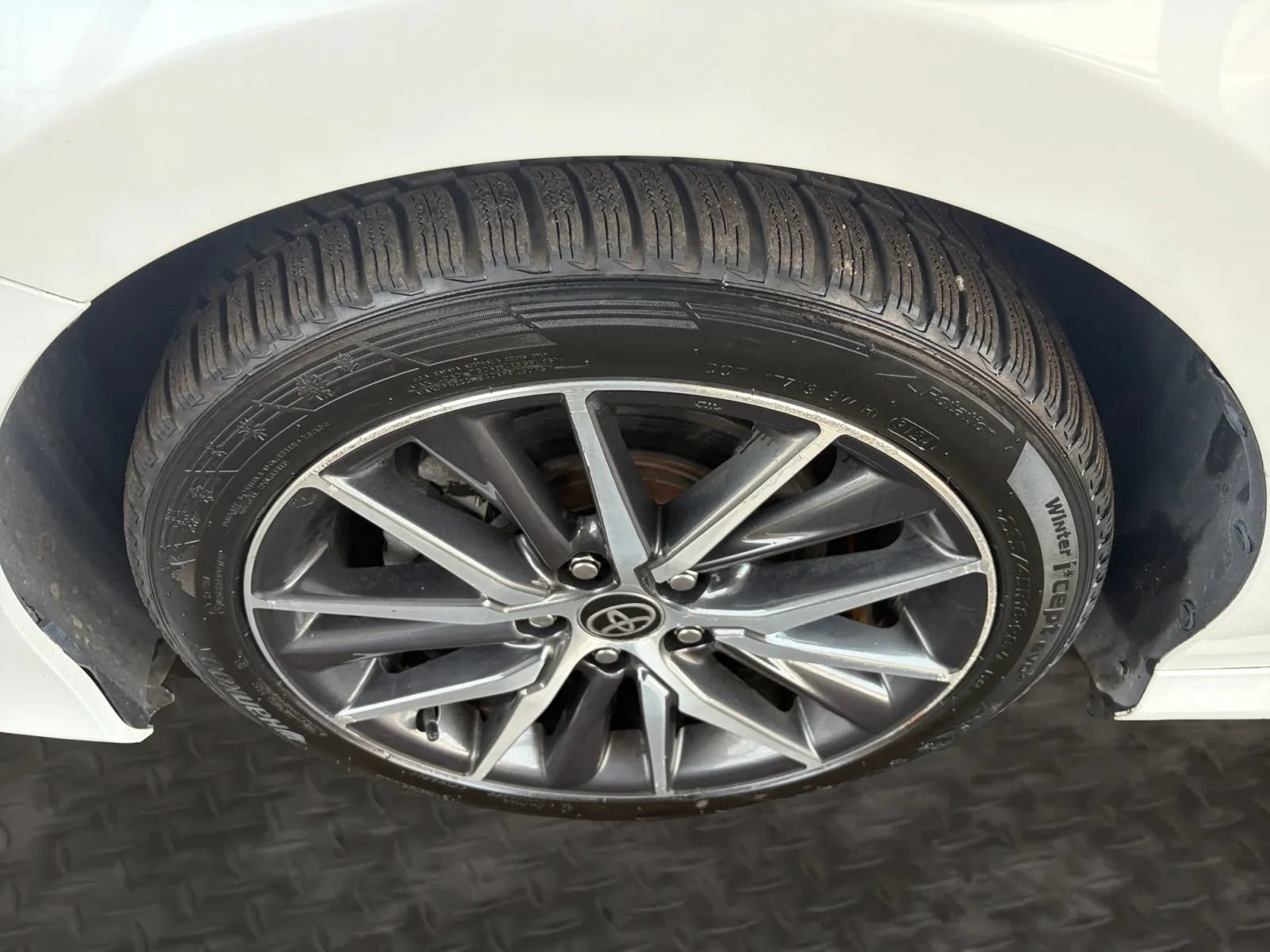 Used 2021 Toyota Camry XLE AWD/4WD image 36