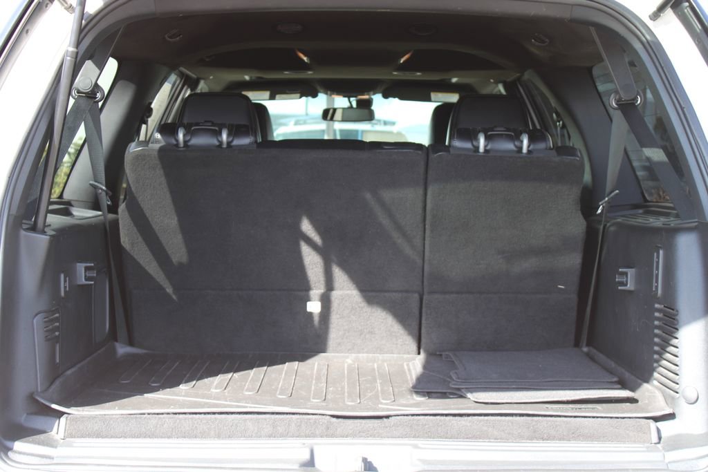 Used 2017 Ford Expedition EL Platinum image 28