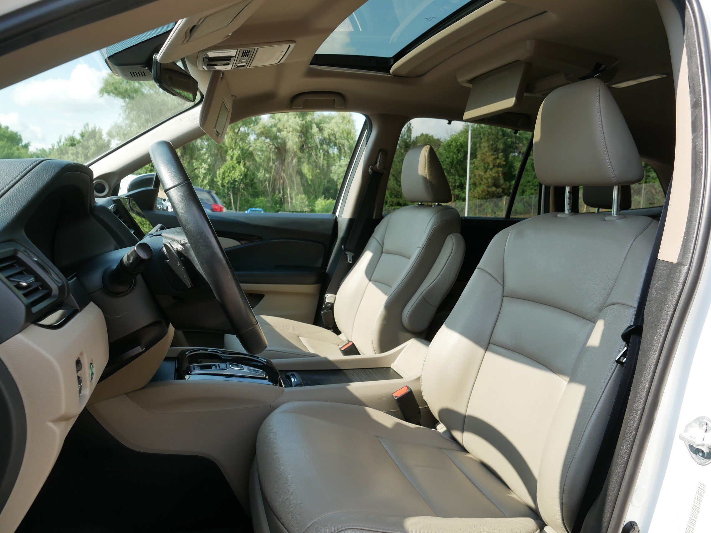 Used 2021 Honda Pilot Touring image 34