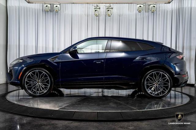 Used 2025 Lamborghini Urus SE image 8