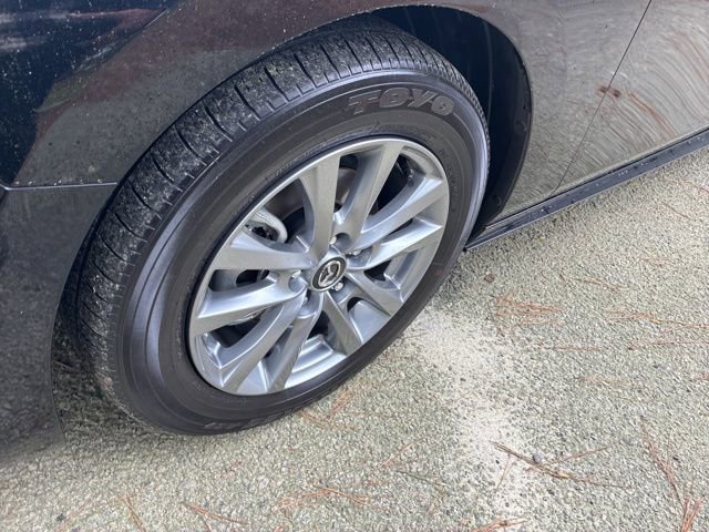 Used 2023 MAZDA MAZDA3 s image 11