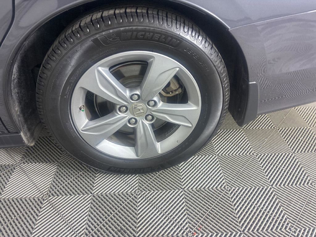 Used 2018 Honda Odyssey EX-L image 9