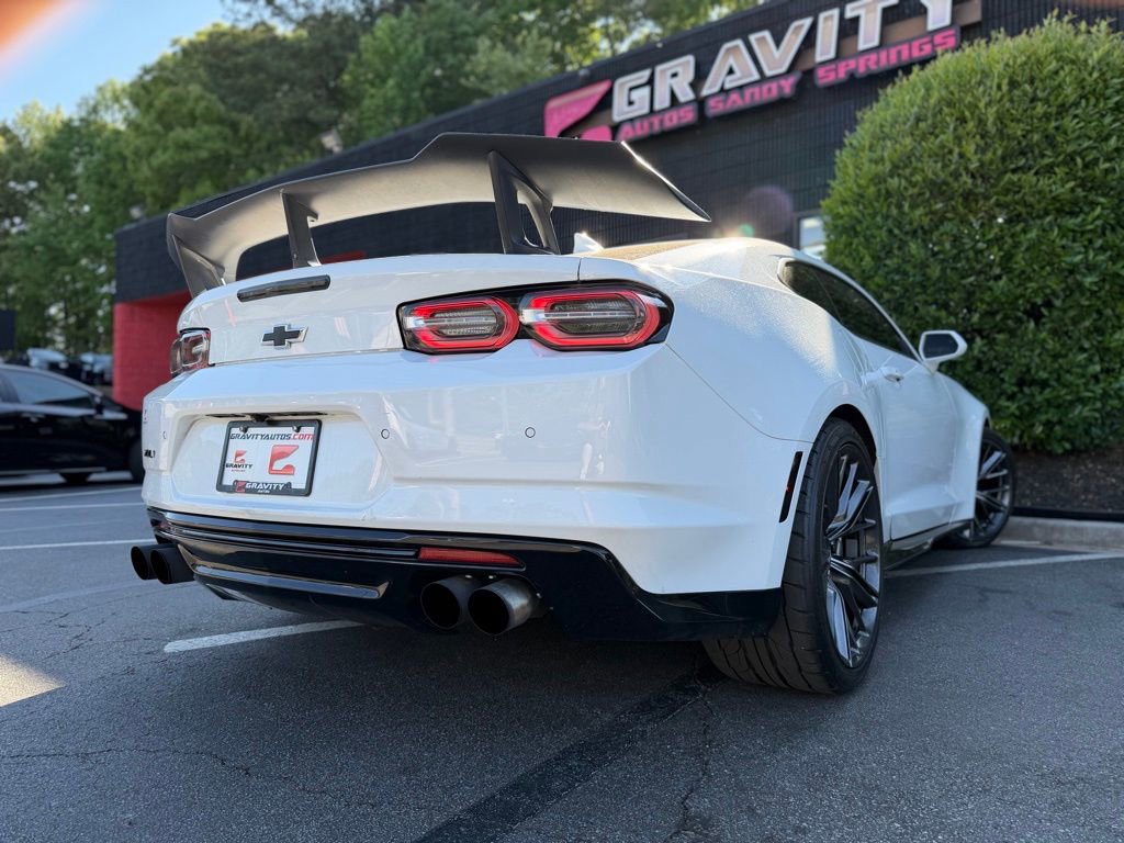 Used 2019 Chevrolet Camaro ZL1 RWD image 13