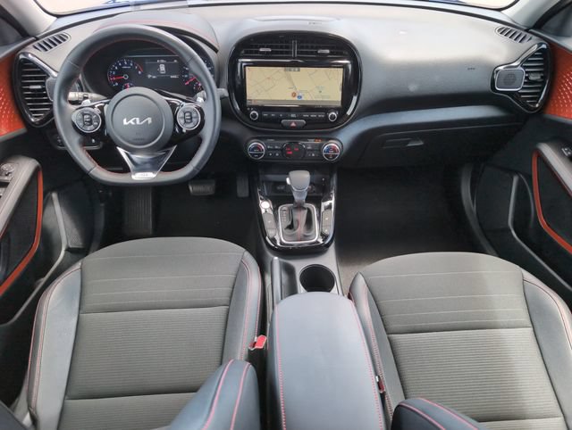 Used 2022 Kia Soul Turbo FWD image 28
