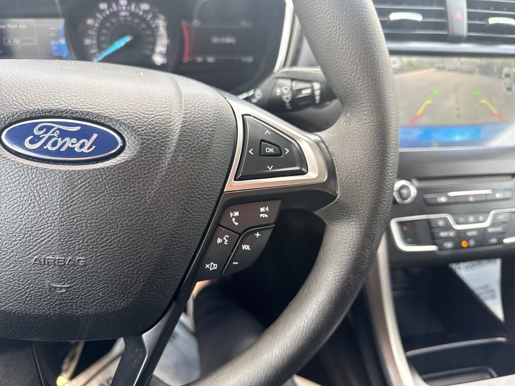 Used 2017 Ford Fusion SE w/ Fusion SE Technology Package FWD image 38