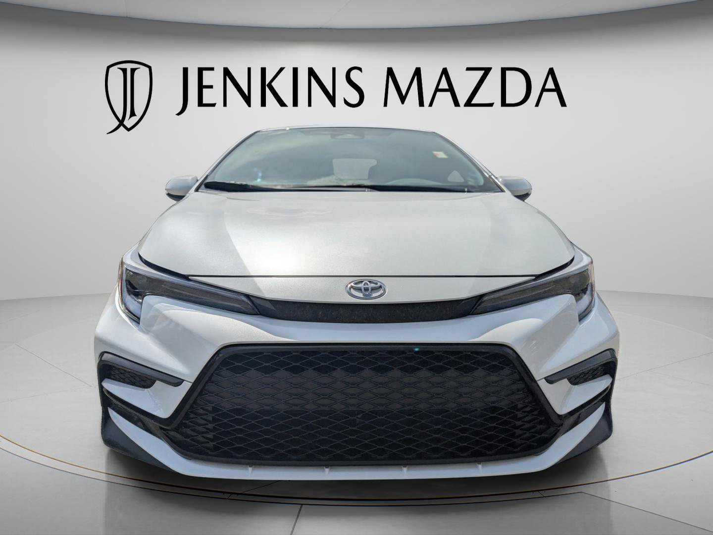 Used 2026 Toyota Corolla SE FWD image 3