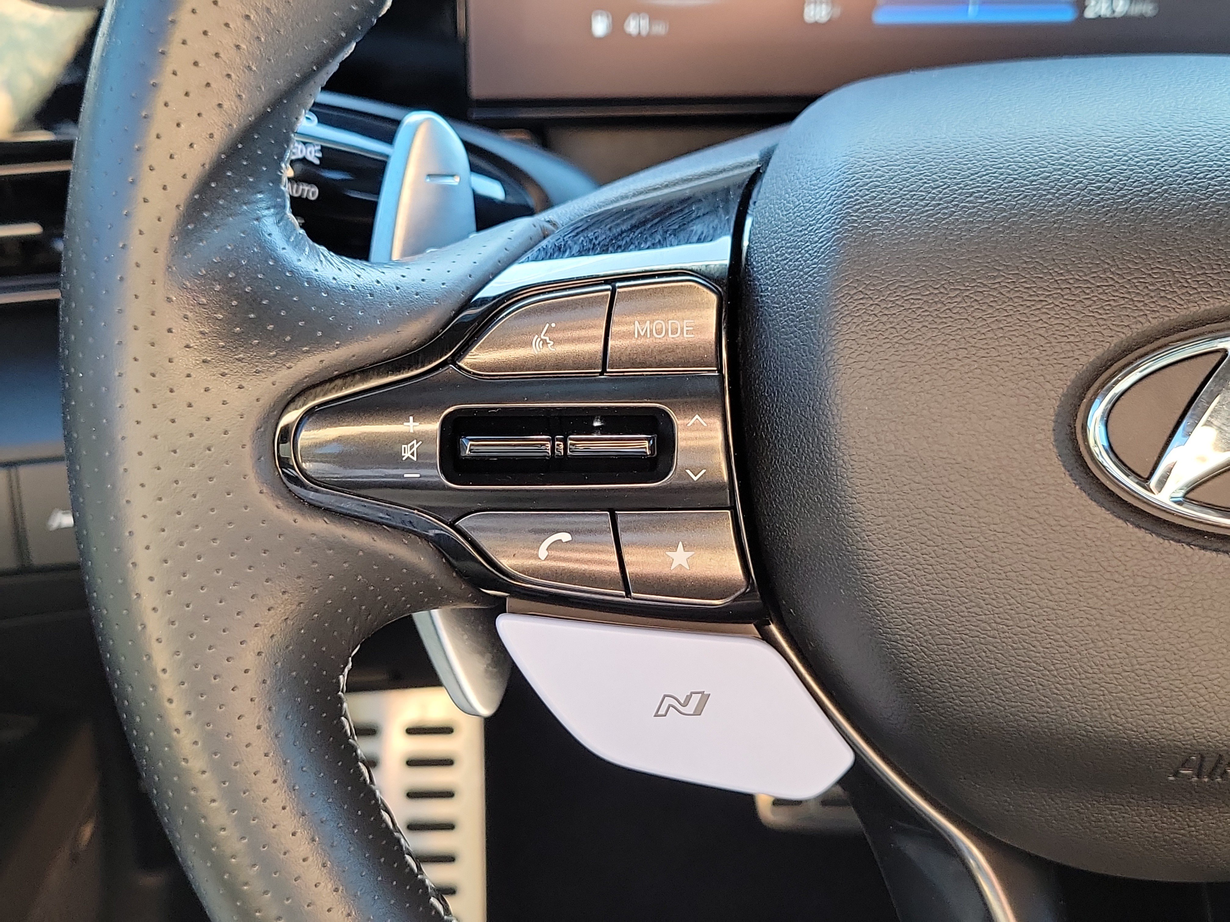 Used 2022 Hyundai Elantra N FWD image 25