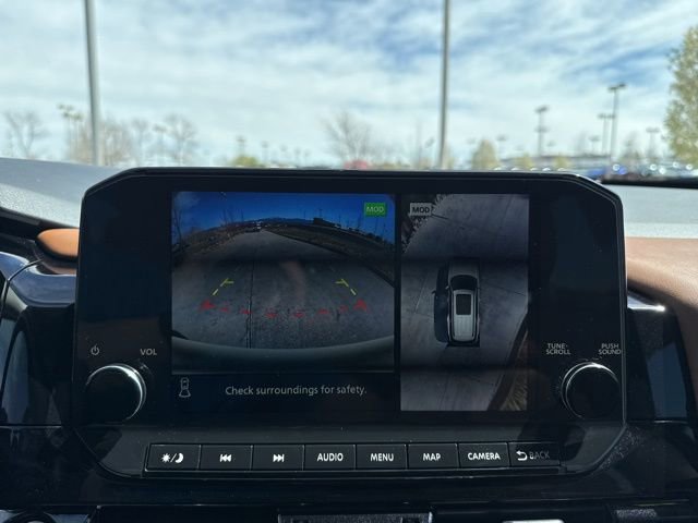 Used 2024 Nissan Pathfinder Platinum image 36