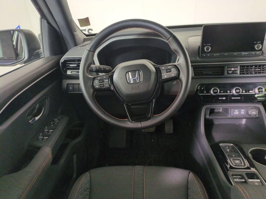 Certified 2023 Honda Pilot Sport image 17