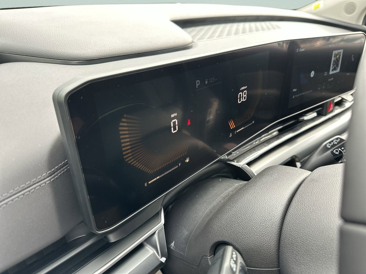 New 2026 Kia Carnival FWD image 27
