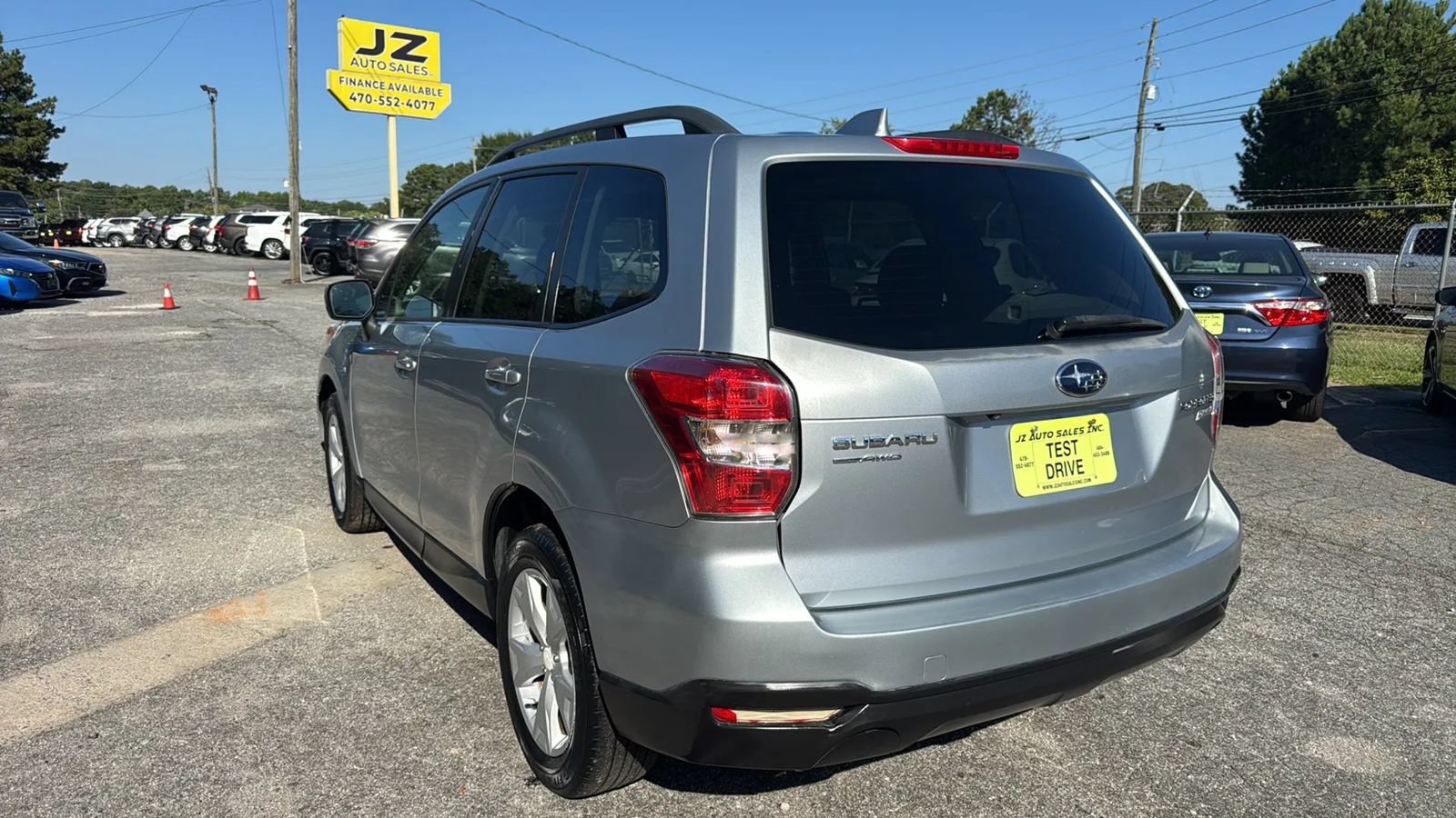 Used 2016 Subaru Forester 2.5i Premium w/ All-Weather Package AWD/4WD image 5