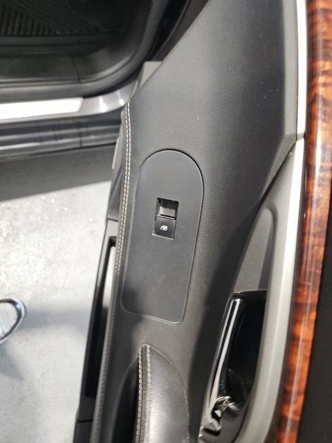 Used 2013 Buick LaCrosse Premium FWD image 27