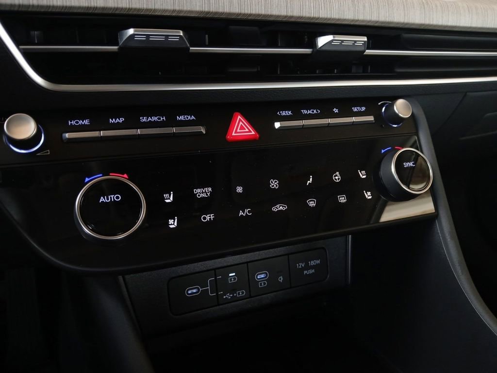 New 2026 Hyundai Sonata Limited FWD image 20