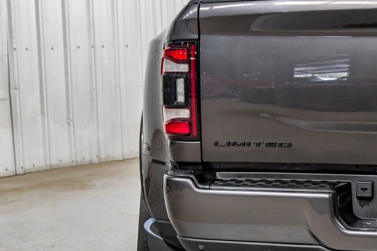 Used 2022 RAM 3500 Limited AWD/4WD image 49