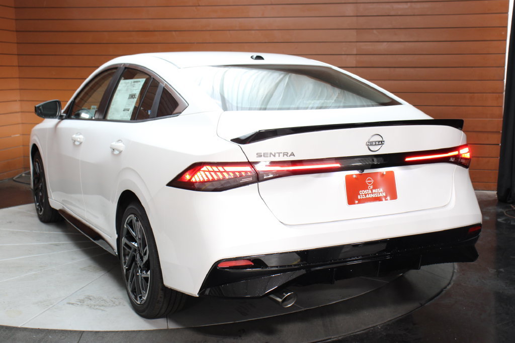 New 2027 Nissan Sentra SR w/ Floor Mat Package FWD image 20