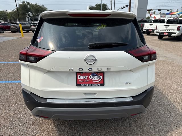 Certified 2023 Nissan Rogue SV FWD image 5