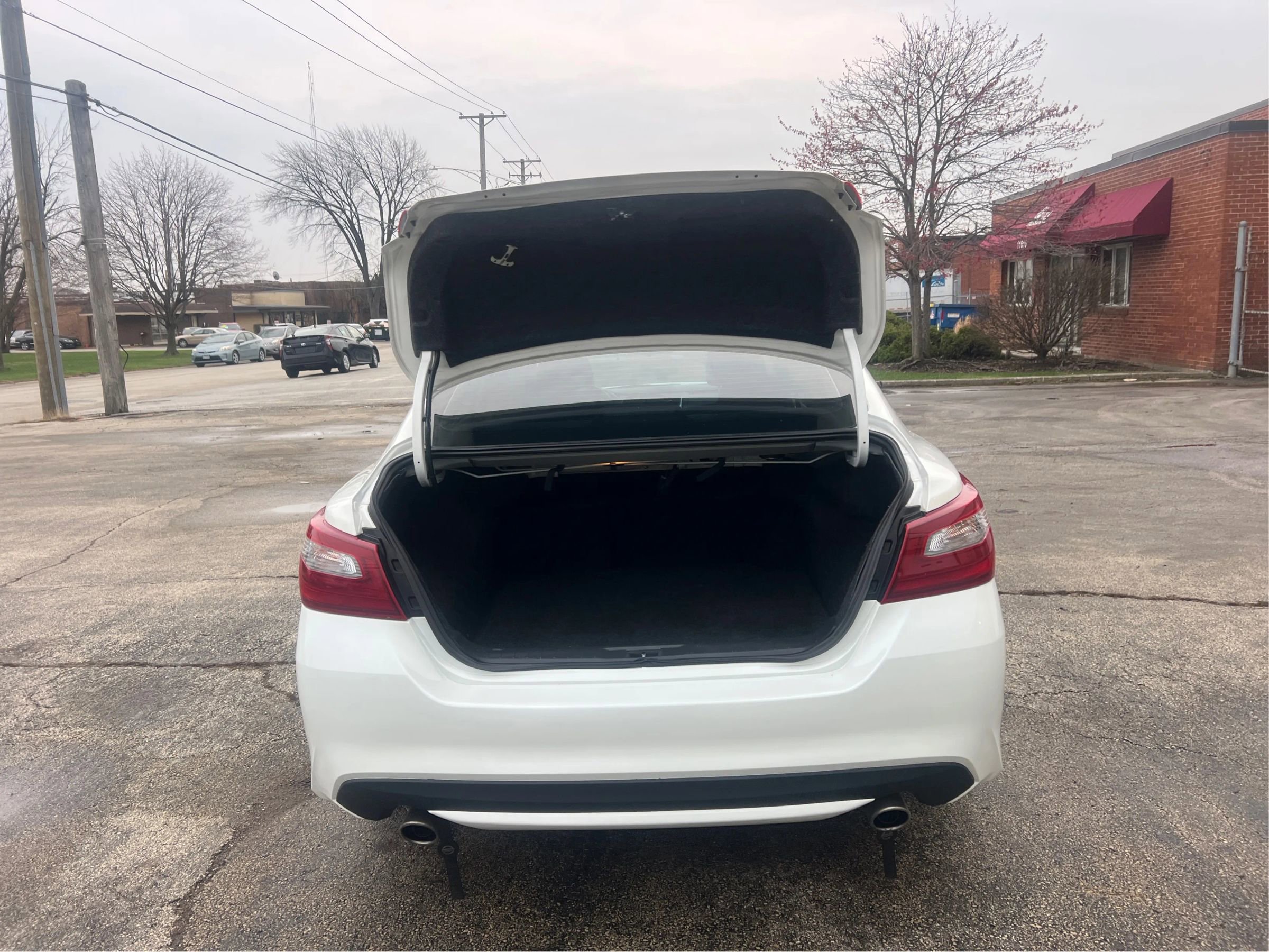 Used 2018 Nissan Altima 2.5 SV FWD image 15