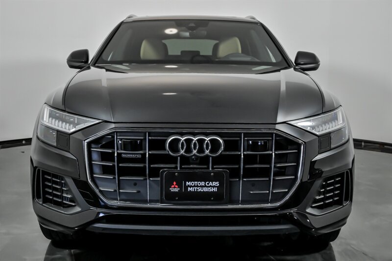 Used 2020 Audi Q8 Prestige AWD/4WD image 4