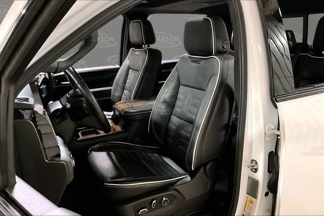 Used 2024 GMC Sierra 2500 AT4X AWD/4WD image 14