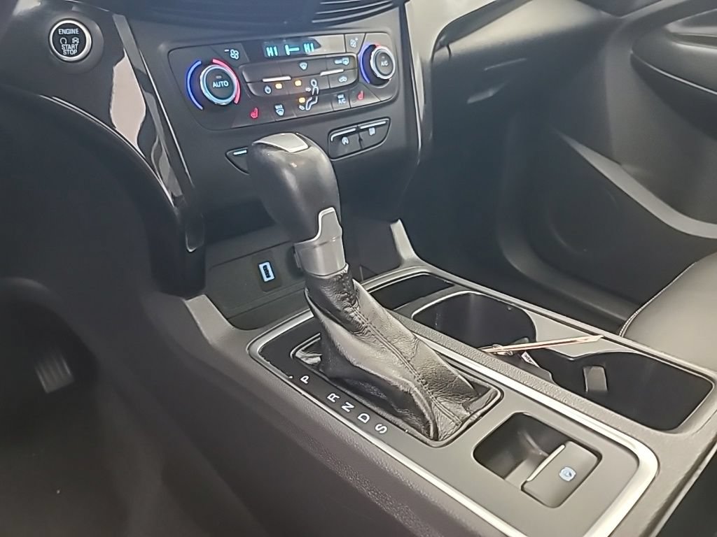 Used 2017 Ford Escape Titanium AWD/4WD image 38