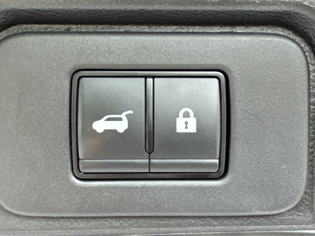 Certified 2025 Nissan Rogue SV AWD/4WD image 22