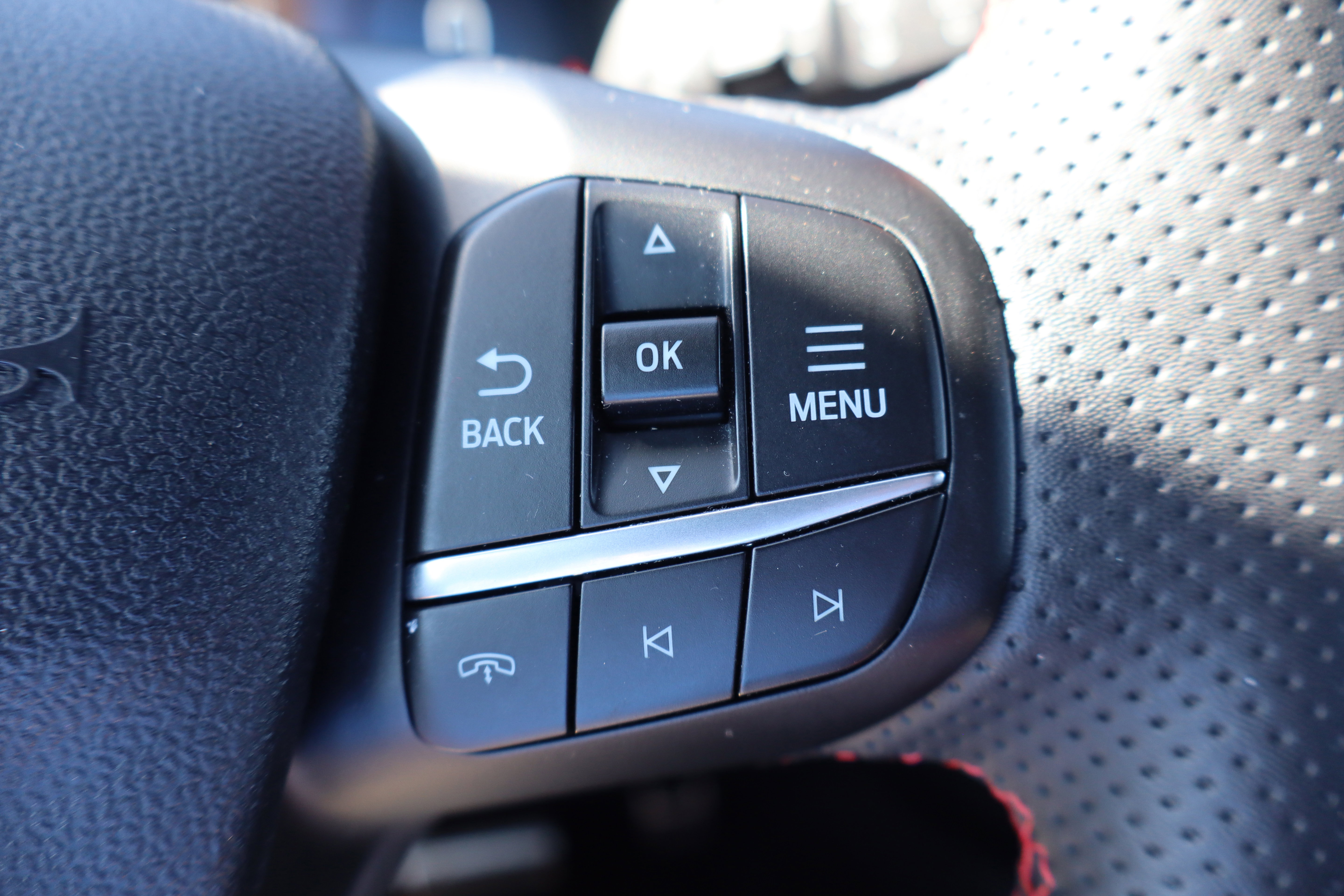 Used 2023 Ford Escape ST-Line Elite w/ Premium Technology Package AWD/4WD image 17