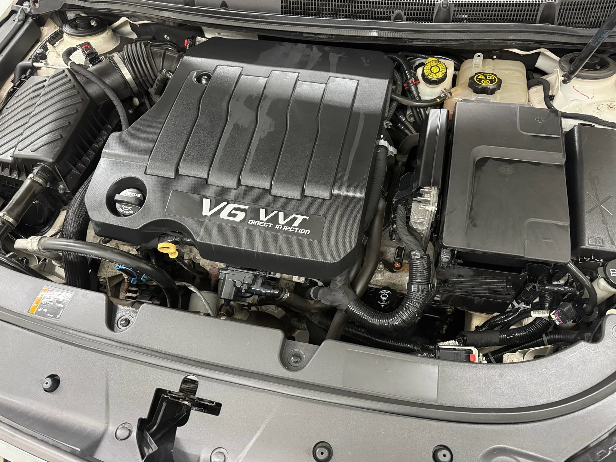 Used 2014 Buick LaCrosse Leather w/ Driver Confidence Package image 20