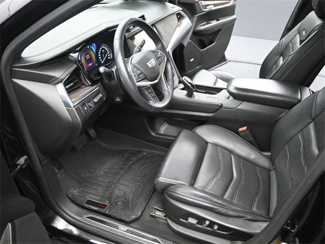 Used 2017 Cadillac XT5 Platinum image 9