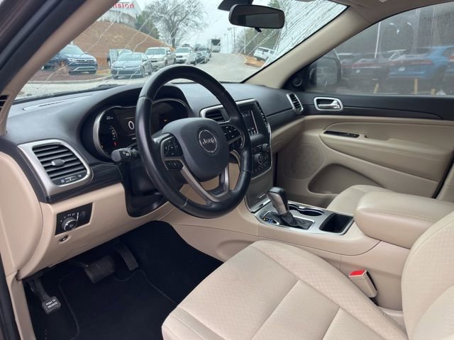 Used 2021 Jeep Grand Cherokee Laredo image 6