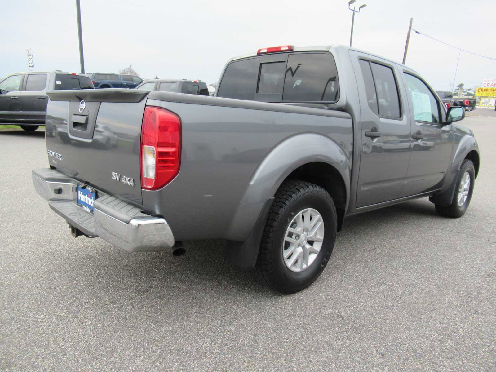 Used 2016 Nissan Frontier SV AWD/4WD image 5