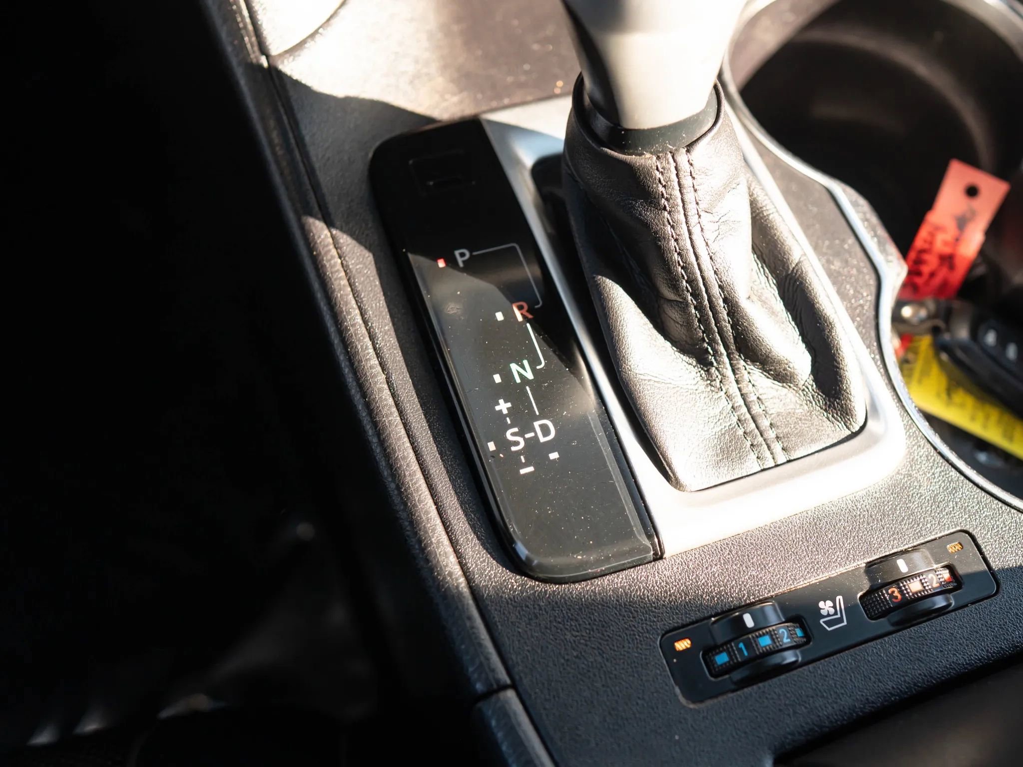 Used 2017 Toyota Highlander Limited image 29