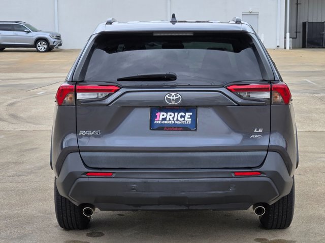 Used 2020 Toyota RAV4 LE AWD/4WD image 6