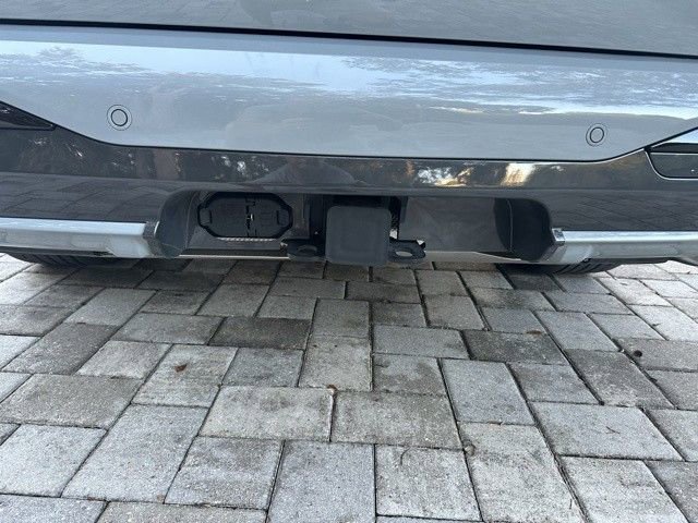 Used 2025 BMW X7 xDrive40i w/ M Sport Package image 6