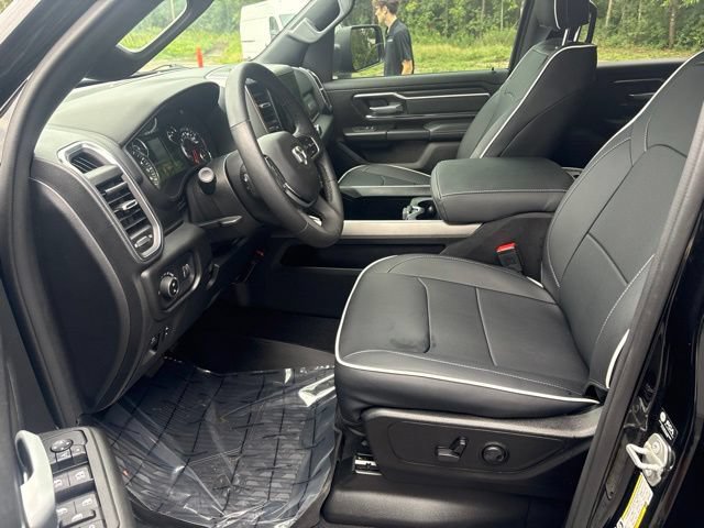 Used 2025 RAM 1500 Big Horn AWD/4WD image 13