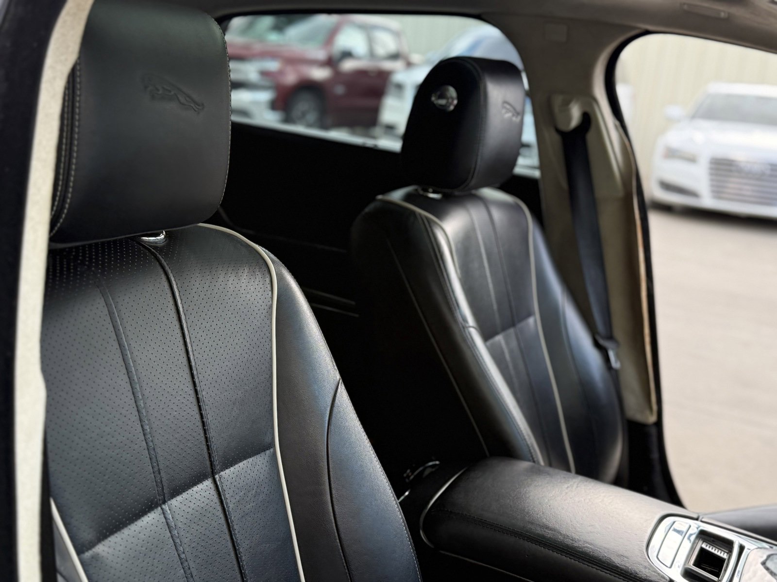 Used 2012 Jaguar XJ L RWD image 29