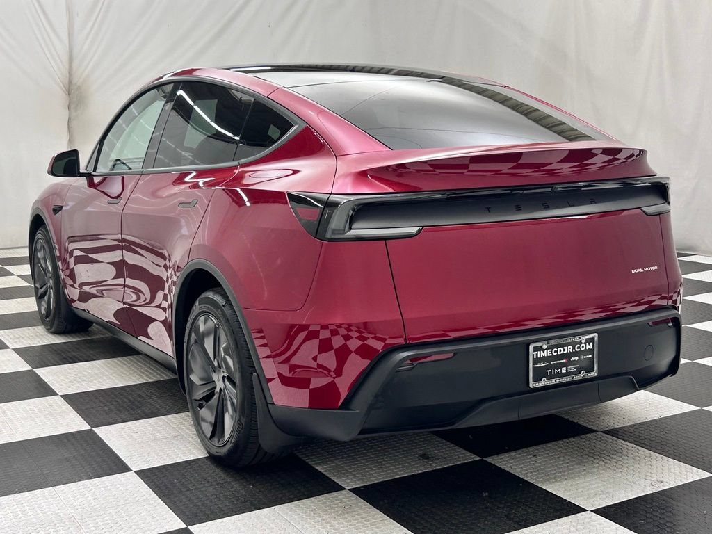 Used 2026 Tesla Model Y AWD image 5