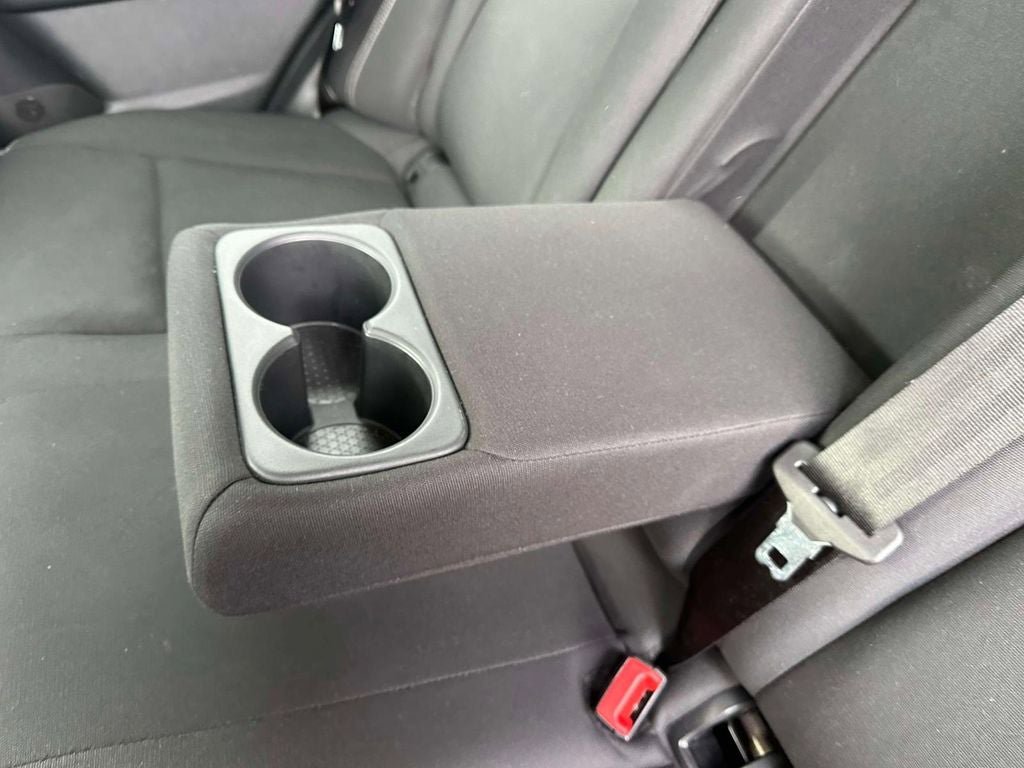 Used 2023 Nissan Rogue S FWD image 11