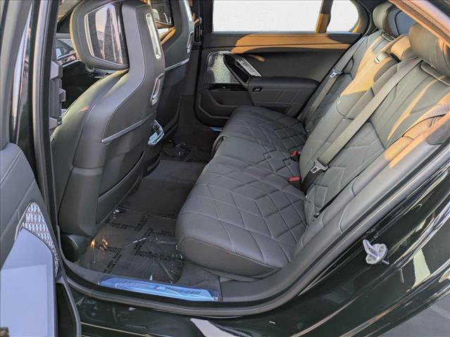 New 2025 BMW 760i xDrive 760i xDrive image 16