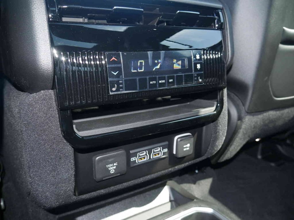 New 2026 Jeep Grand Wagoneer Limited AWD/4WD image 18